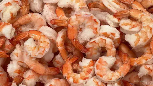 'Video thumbnail for Researchers find restaurants mislabeling imported shrimp as locally caught'