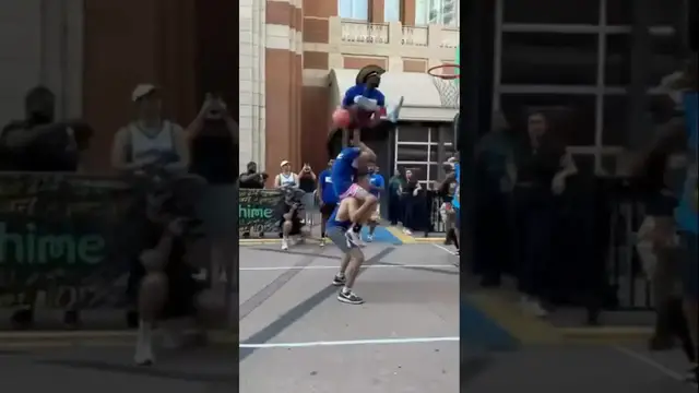 'Video thumbnail for Amazing Basketball Trick Shot!  Hoops Bus Challenge'