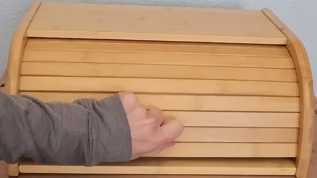 'Video thumbnail for People are flipping out over this GENIUS breadbox hack!'