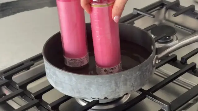 'Video thumbnail for Stick a candle into a frying pan for this BRILLIANT dining room hack!'