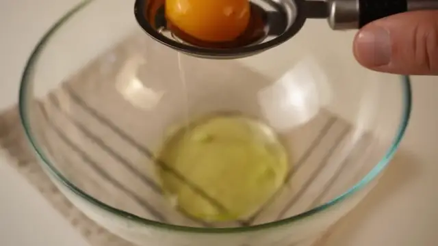'Video thumbnail for 5 Minutes, 2 Eggs! Quick and Easy Fluffy Souffle Omelette Recipe!'