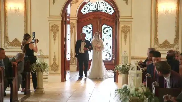 'Video thumbnail for Mic Captures Dad's Wholesome Words Walking Daughter Down Aisle | Happily TV'