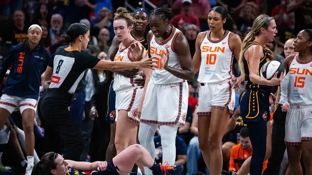 'Video thumbnail for The WNBA Needs To Get a Handle on Itself if It Wants To Keep Growing'