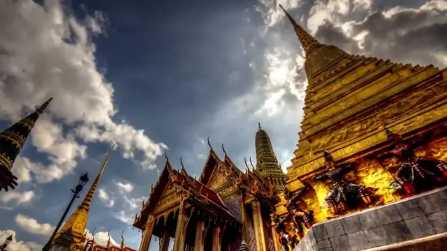 'Video thumbnail for The Ultimate Thailand Travel Guide; Top 10 Must-Do Experiences'