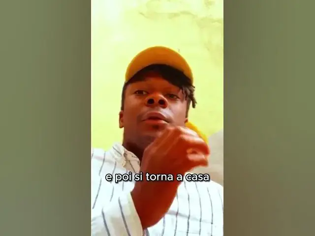 'Video thumbnail for Un giorno a Napoli esplorazioni e riflessioni #lavorodigitale'