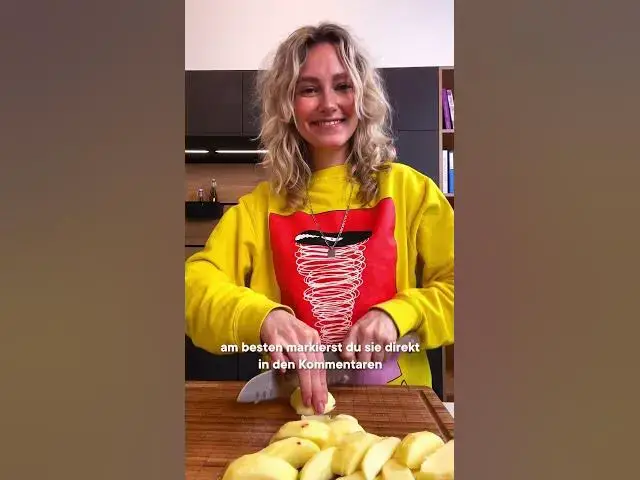 'Video thumbnail for Traditioneller Apfelkuchen mit Streuseln #shorts'