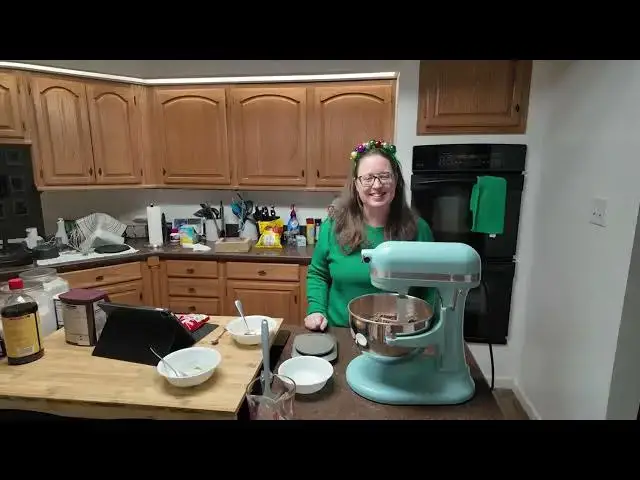 'Video thumbnail for Chocolate Peppermint snaps'