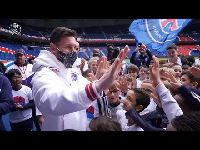 'Video thumbnail for Lionel Messi Meet with his Junior Fans | PSG Junior Club'