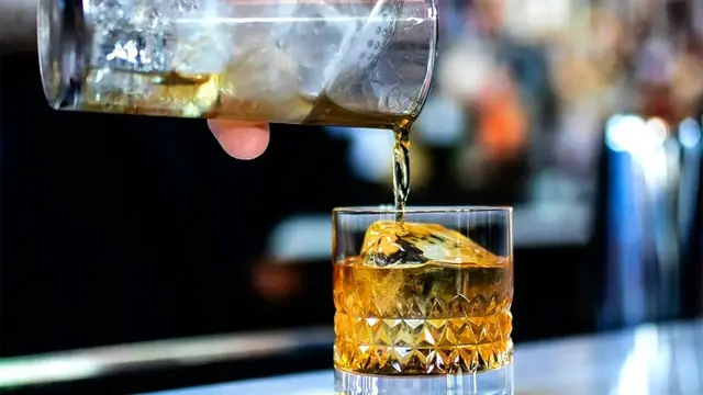 'Video thumbnail for The Absolute Best Place To Grab Cocktails In Every State'