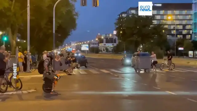 'Video thumbnail for Thousands set up street blockades in Serbia after arrests of anti-government protesters'