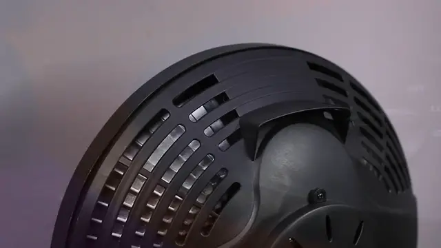 'Video thumbnail for Comfort Zone CZ998 700_1,000-Watt Oscillating Parabolic Radiant Dish Heater with 7-degree Oscillation'