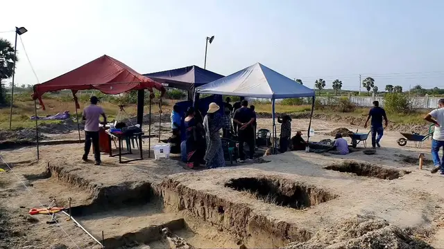 'Video thumbnail for Mass grave in northern Sri Lanka reignites calls for justice over civil war disappearances'