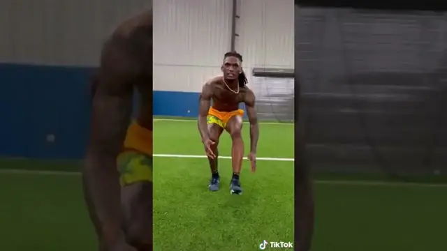 'Video thumbnail for #Cowboys CeeDee Lamb Working Out On His Releases | WR Drills'