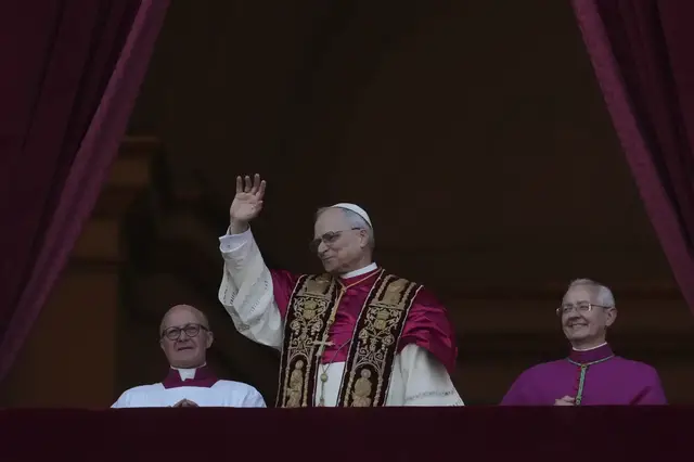 'Video thumbnail for A new pope for world's 1.4B Catholics: Americans react to first pontiff from the US'