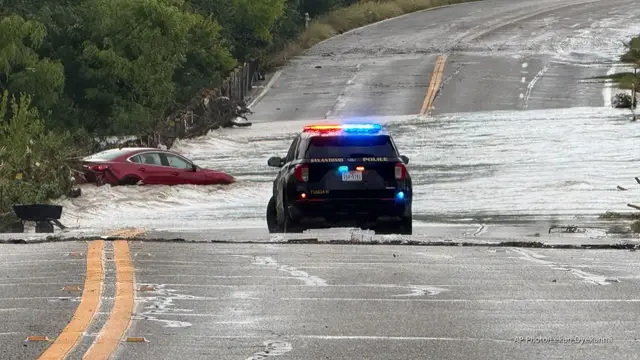 'Video thumbnail for 5 dead, 2 missing after San Antonio flooding'