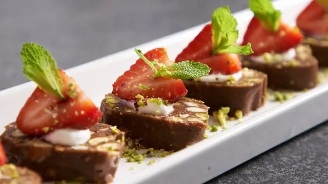 'Video thumbnail for Mosaico, Carolina’s Rocky Road No-Bake Cake'