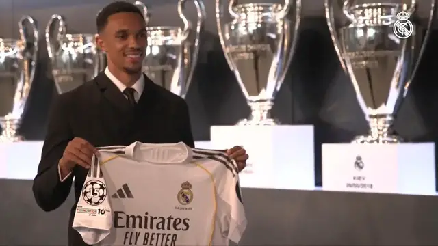 'Video thumbnail for 'Dream come true' says Alexander-Arnold at Real Madrid presentation'