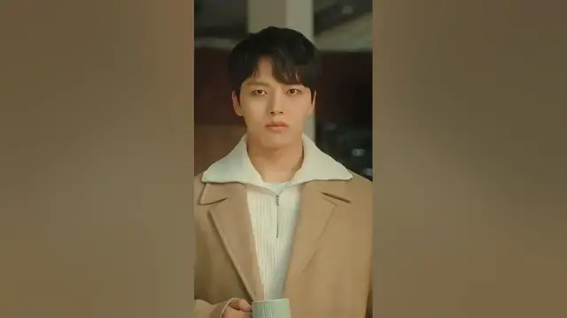 'Video thumbnail for He gets jealous why did you hug her 😅 #shorts #linkeatlovekill #yeojingoo #moongayoung k'
