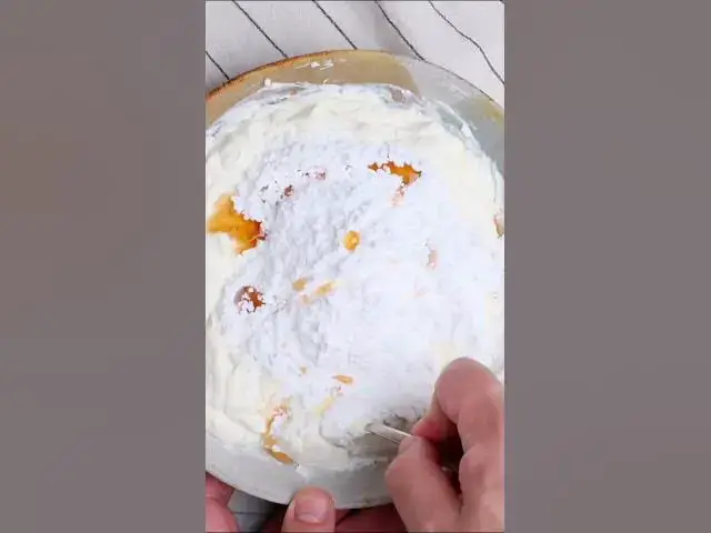 'Video thumbnail for Wish you could dip your dessert? This Cannoli Dip combines the best inside of cannoli! Try it now.'