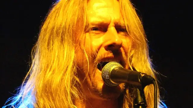 'Video thumbnail for The Tragic Real-Life Story Of Alice In Chains'