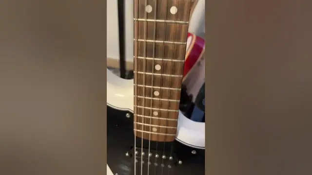 'Video thumbnail for 30 Second Review of Squier Affinity Jazzmaster'
