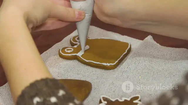 'Video thumbnail for How to Quickly Transfer Royal Icing to a Piping Bag – Easy Baking Hack! 2025-05-20'