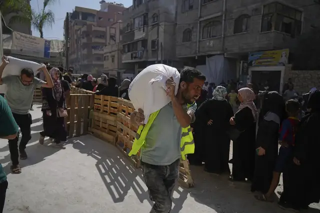 'Video thumbnail for Aid distribution may be a sticking point in ceasefire talks'