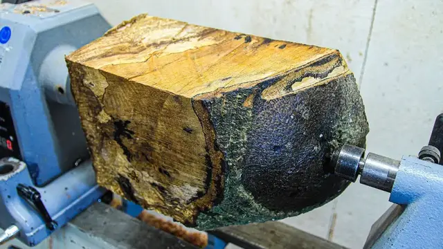 'Video thumbnail for Woodturning - The Spalted Beauty'