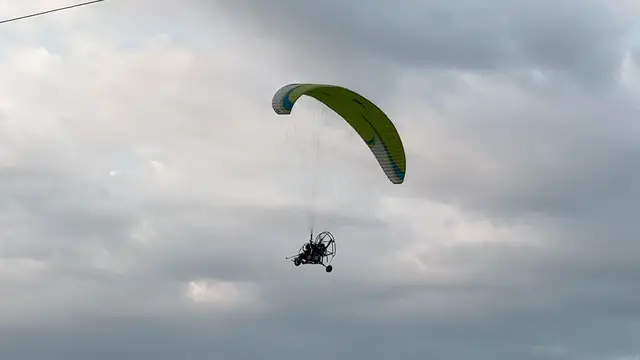 'Video thumbnail for Paramotoring in Vang Vieng, Laos'