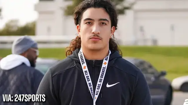 'Video thumbnail for Notre Dame gets a HUGE commitment from four-star defensive tackle Tiki Hola!'