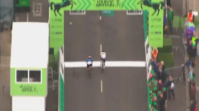 'Video thumbnail for Le Court outsprints Faulkner to win Tour of Britain Stage 1'