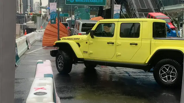 'Video thumbnail for Camp Jeep vs Ford Off-Roadeo'