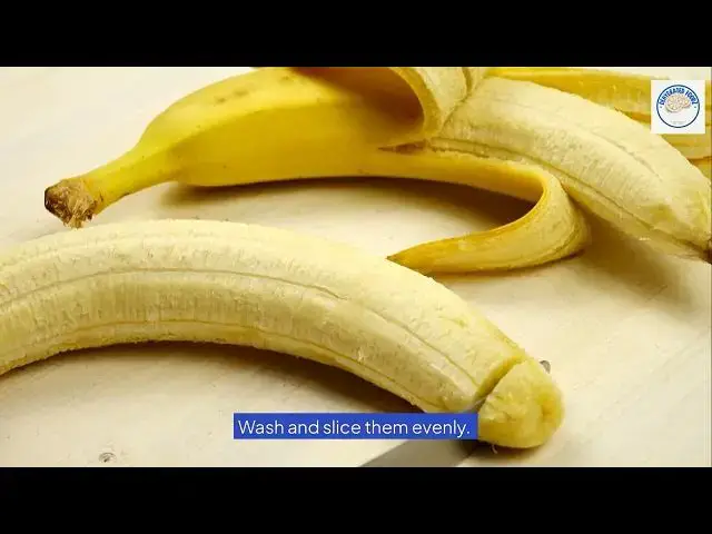 'Video thumbnail for Dehydrating Fruit in a Food Dehydrator – Easy & Healthy Homemade Dried Fruit!'