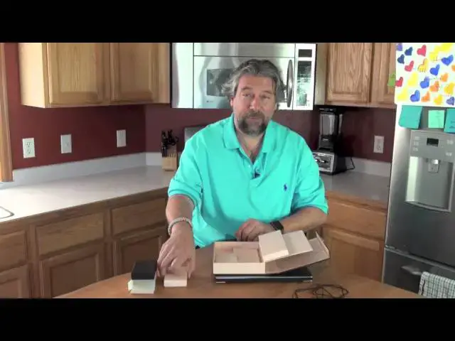 'Video thumbnail for 1More Triple Driver In-Ear Headphones Review'