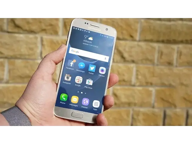 'Video thumbnail for Samsung Galaxy S7 Review'