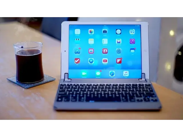 'Video thumbnail for BrydgeAir iPad Keyboard Case | Review'