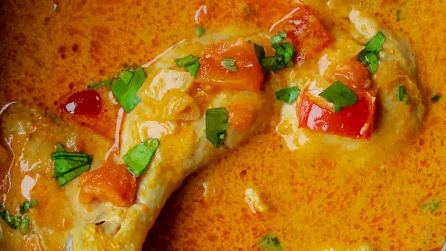 'Video thumbnail for Slow Cooker Chicken Curry'