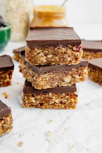 'Video thumbnail for Peanut Butter Date Oat Bars'