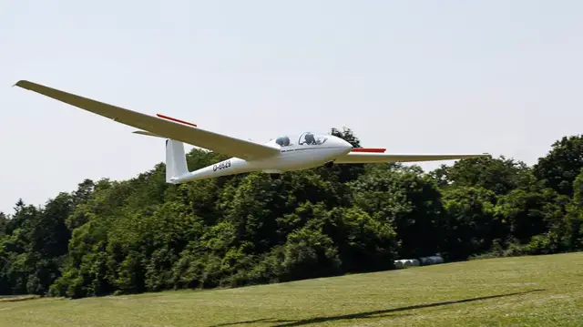 'Video thumbnail for Segelfliegen auf dem Bohlhof'