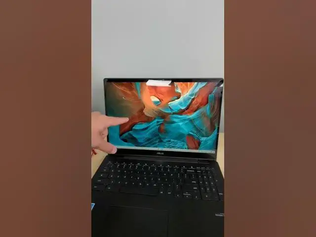 'Video thumbnail for Hands-On With A 16-Inch Chromebook 💻 #shorts'