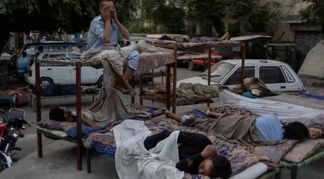 'Video thumbnail for Pakistan's deadly heatwave: Workers and farmers face soaring temperatures'