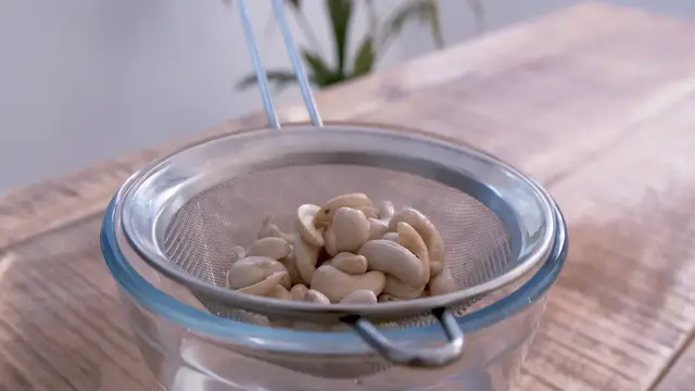 'Video thumbnail for 3-Ingredients Chocolate Fudge ¦ Gluten Free Vegan Desserts (640p 24fps)'