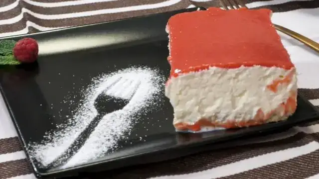 'Video thumbnail for This strawberry cheesecake is delicious ! Better than Cheesecake factory'