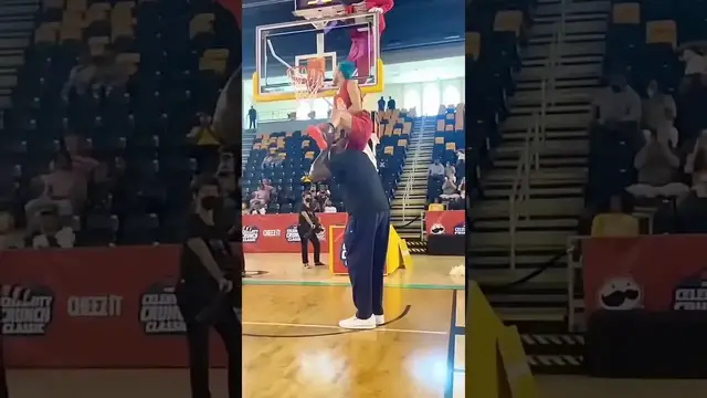 'Video thumbnail for (360) dunking over shaq actually happened!'