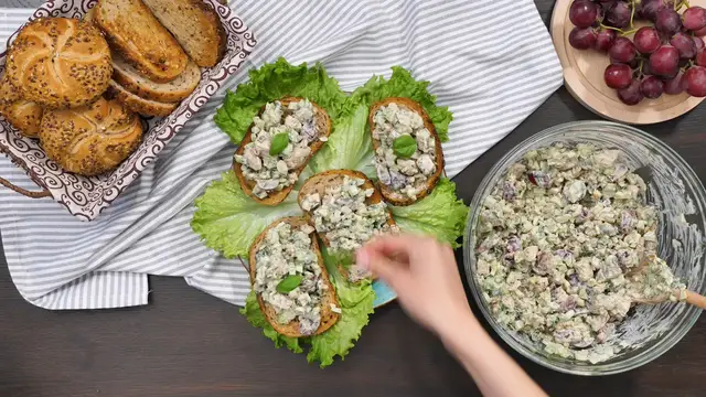 'Video thumbnail for Best chicken mayo salad ! Easy to make, delicious to eat'