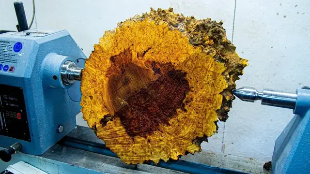 'Video thumbnail for Woodturning – LARGE  Elm Burl'