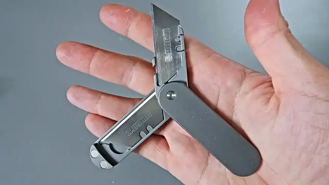 'Video thumbnail for 5 EDC Gadgets You Should Know About'