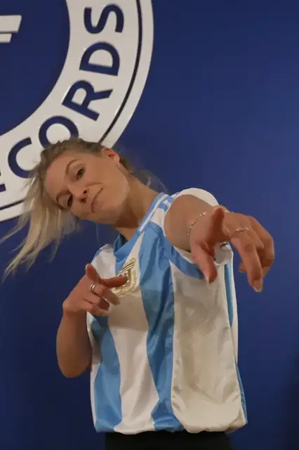'Video thumbnail for Football freestyle duo claim multiple world records'