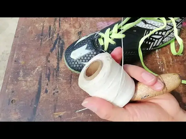 'Video thumbnail for Como COSER un ZAPATO fácil | ENSEÑARTE tv'