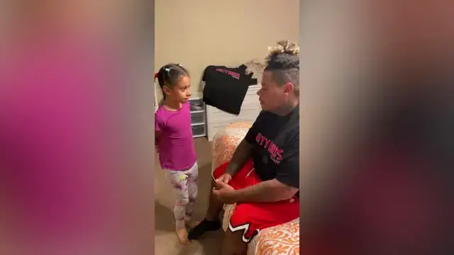 'Video thumbnail for Dad Gives Heartfelt Speech Of Gratitude To Daughter Who Helped Family In Time Of Need | Happily TV'